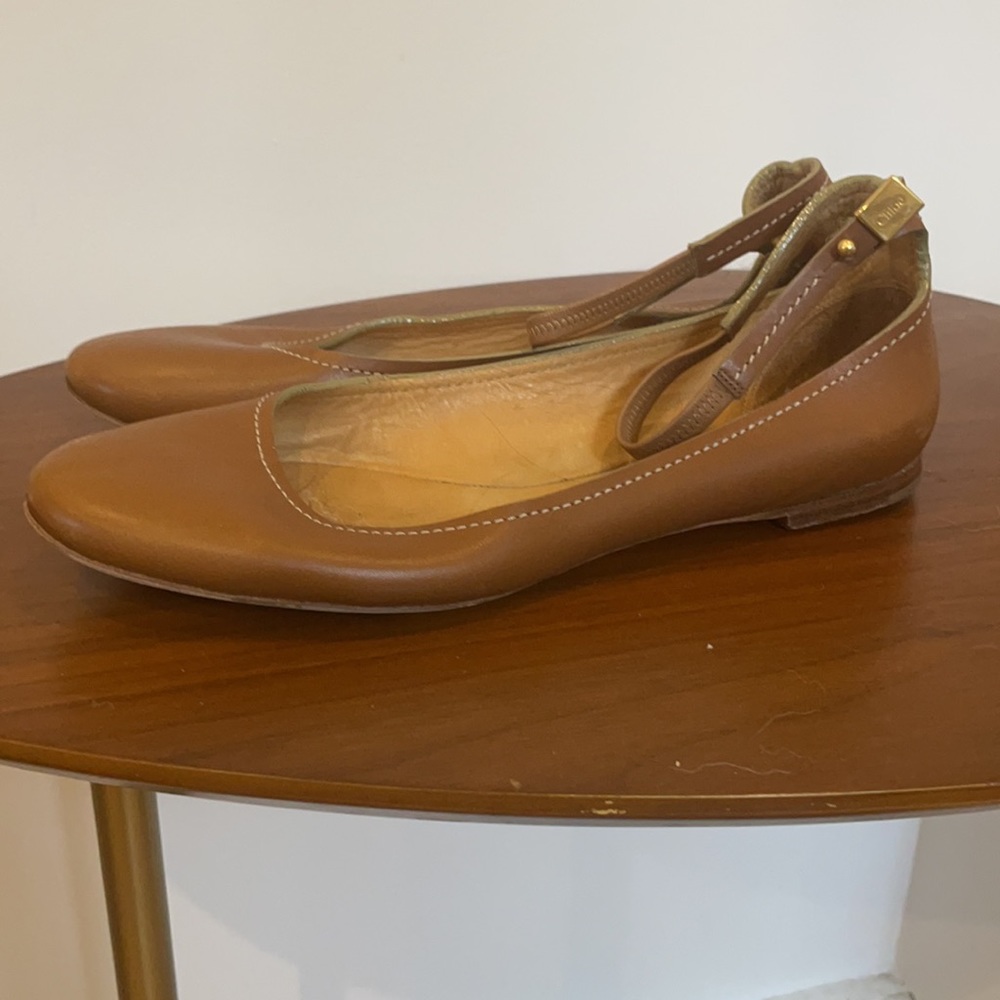 Chloe ballerinas leather with ankle strap. Iconic Parisian style